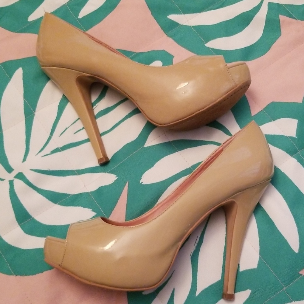Nude platform Vince Camuto heels
